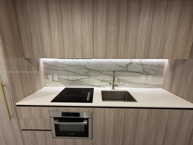 Foto del edificio - 77 SE 5th St