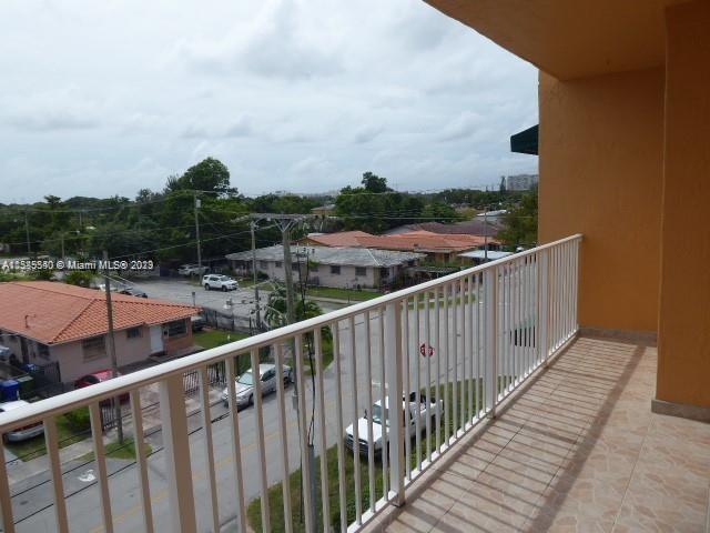 Foto del edificio - 2441 SW 31st Ave