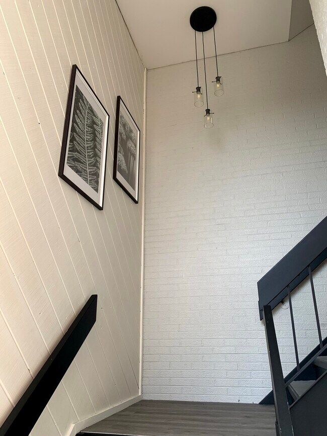 Foto del edificio - 7064 W Higgins Ave