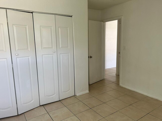 Building Photo - 2240 NW 59th Terrace