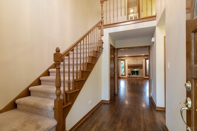 Building Photo - 5711 Fox Gate Ln