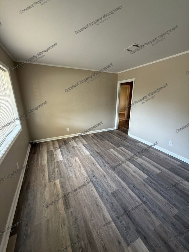 Building Photo - 4293 Ayers Rd