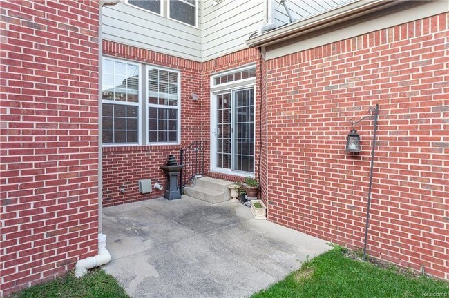 Foto del edificio - 49579 Courtyard Ln