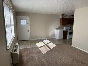 Building Photo - 4310 Walnut Rd