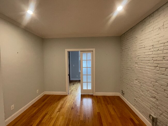 Foto del edificio - 427 E 80th St