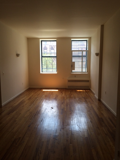 Building Photo - 597 Grand Ave