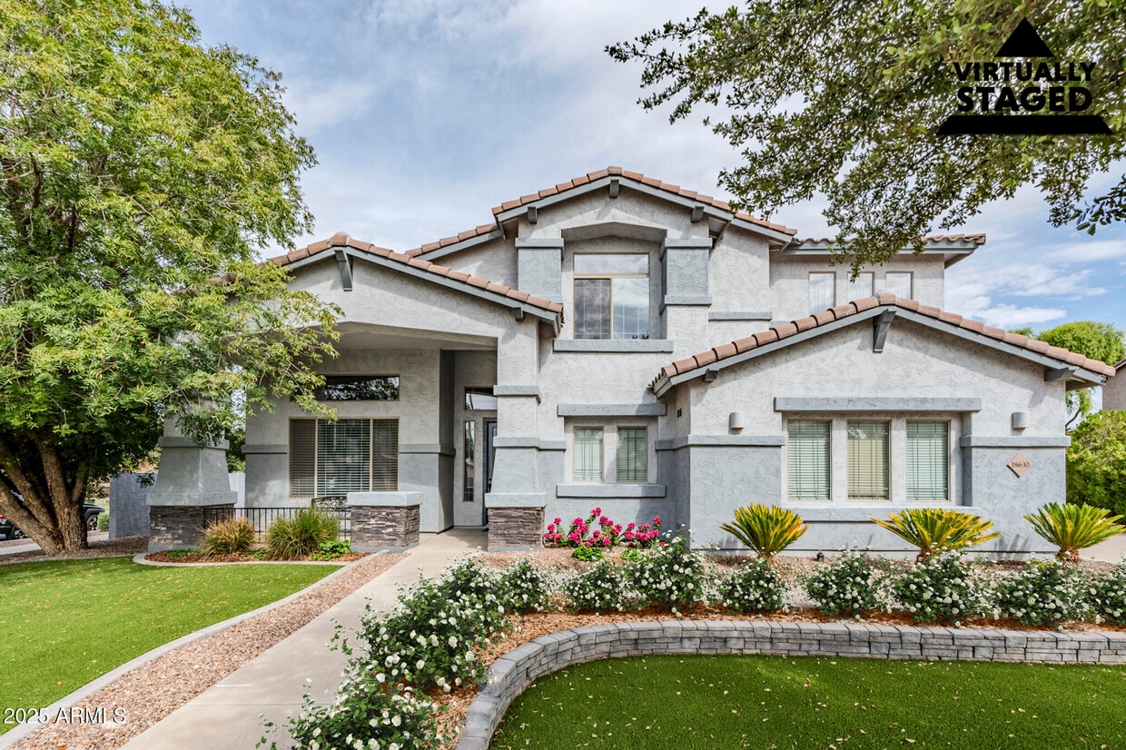 Foto principal - 18630 E Pine Valley Dr