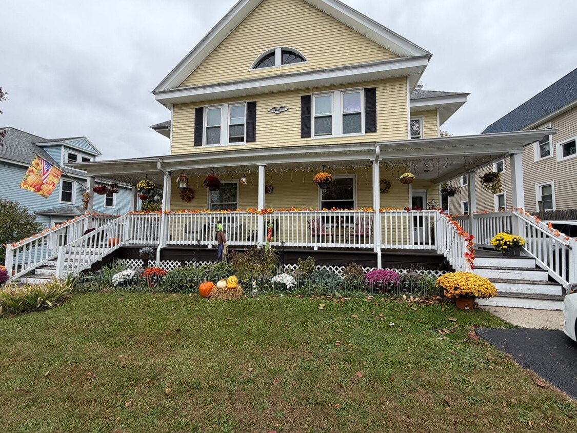 Foto principal - 37-37 Stratford Ave