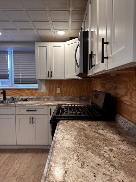 Foto del edificio - 24 Lewis St