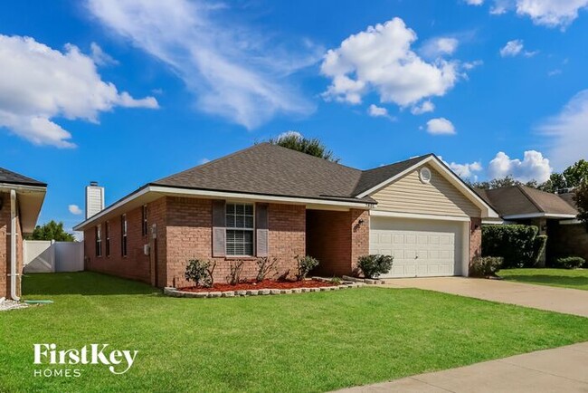Building Photo - 2801 Cross Creek Dr