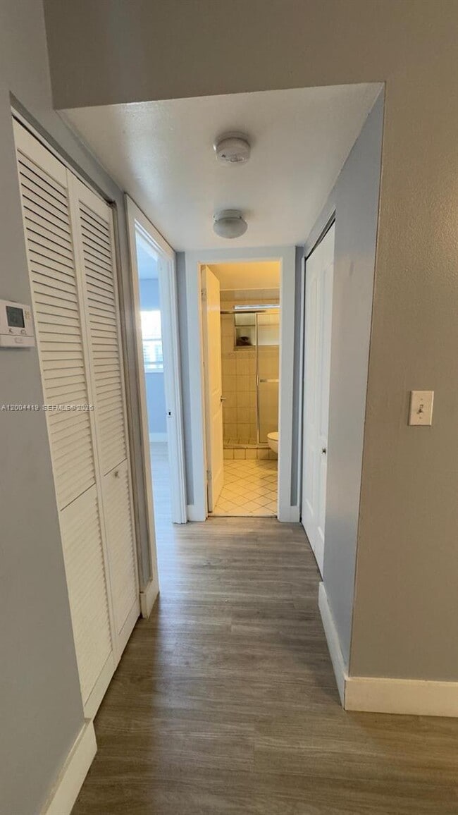 Foto del edificio - 1421 NW 45th St