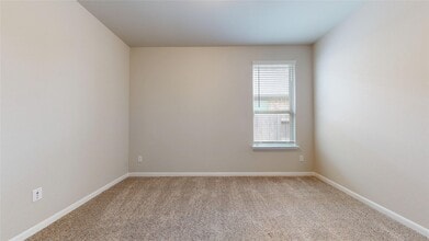 Building Photo - 5410 Wildbrush Dr