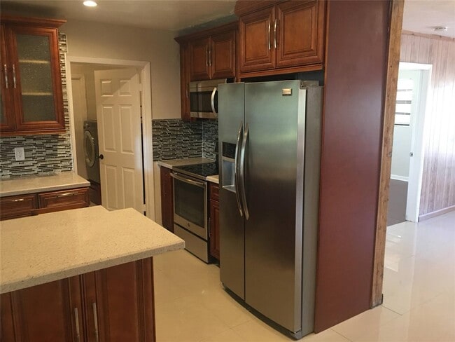 Building Photo - 720 N 66th Ter HOLLYWOOD, FL 33024