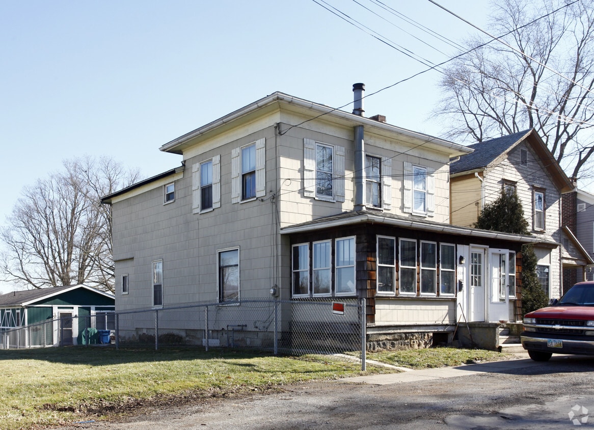 528 N Jefferson St Lisbon OH 44432 Rentals In Lisbon At 528 N 