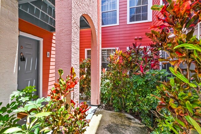 Building Photo - 1055 Crystal Way