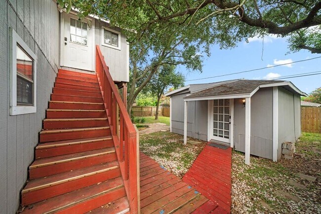 Building Photo - 7418 Oscar Dr