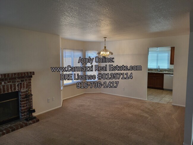 Foto del edificio - 9244 Mapleview Way