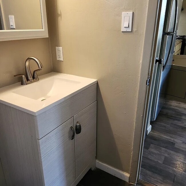 Building Photo - 340 Las Cruces