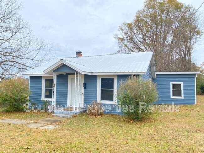 Foto del edificio - 2245 Chalmers Dr