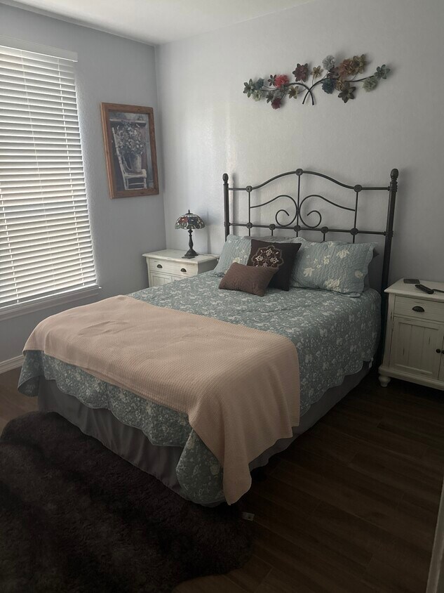 Primary Photo - 6136 Mantalcino Dr