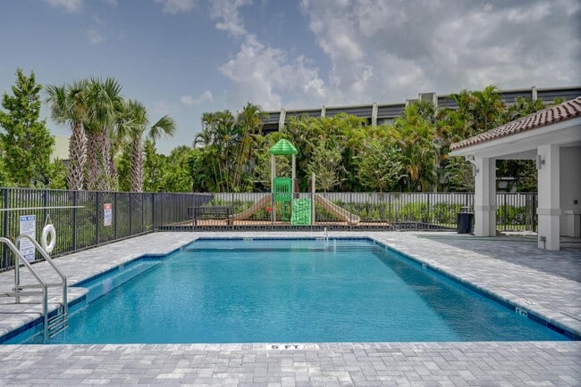 Building Photo - 6766 Broadwater Ln
