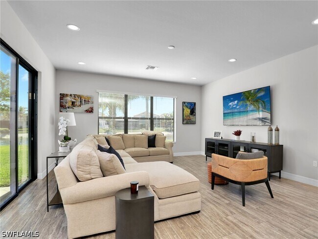 Foto del edificio - 4478 Kensington Cir