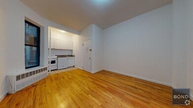 Building Photo - 330 E 93rd St
