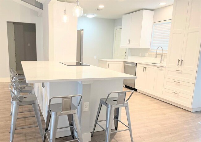 Foto del edificio - 10419 Quail Ridge Dr