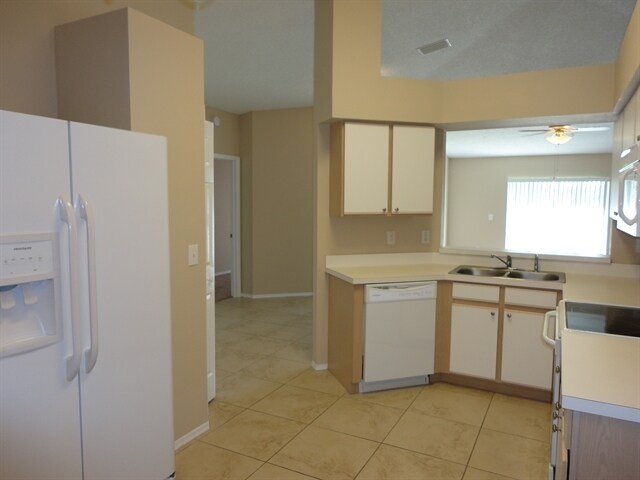 Foto del edificio - 12117 Buffington Lane