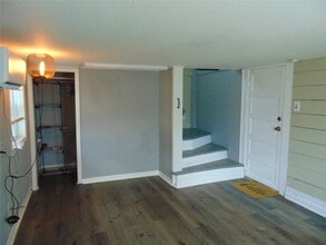 Building Photo - 5113 Avenue O 1/2