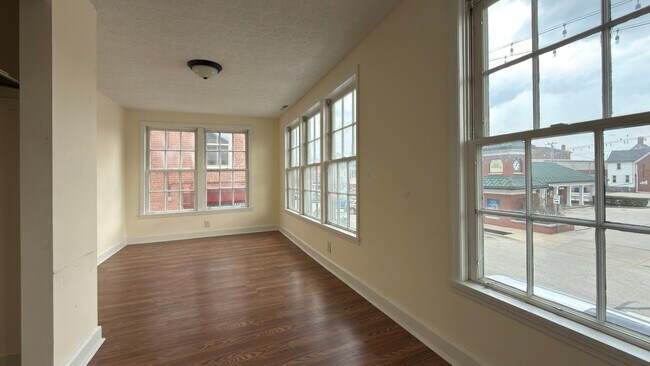 Dormitorio 1 o sala de estar - 221 Walnut St