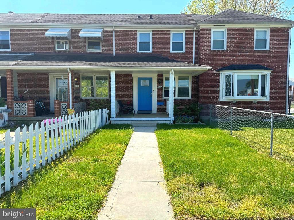 Foto principal - 423 Oakwood Rd