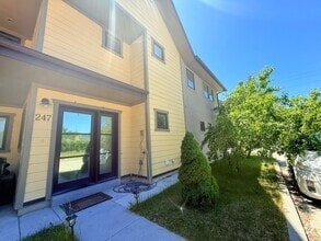 Building Photo - 247 S 700 W