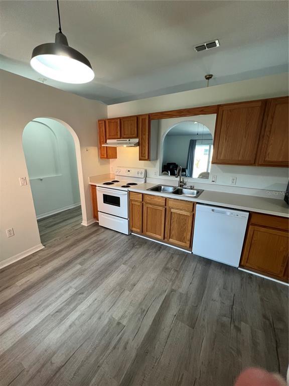 Foto del edificio - 2105 Atwater Dr