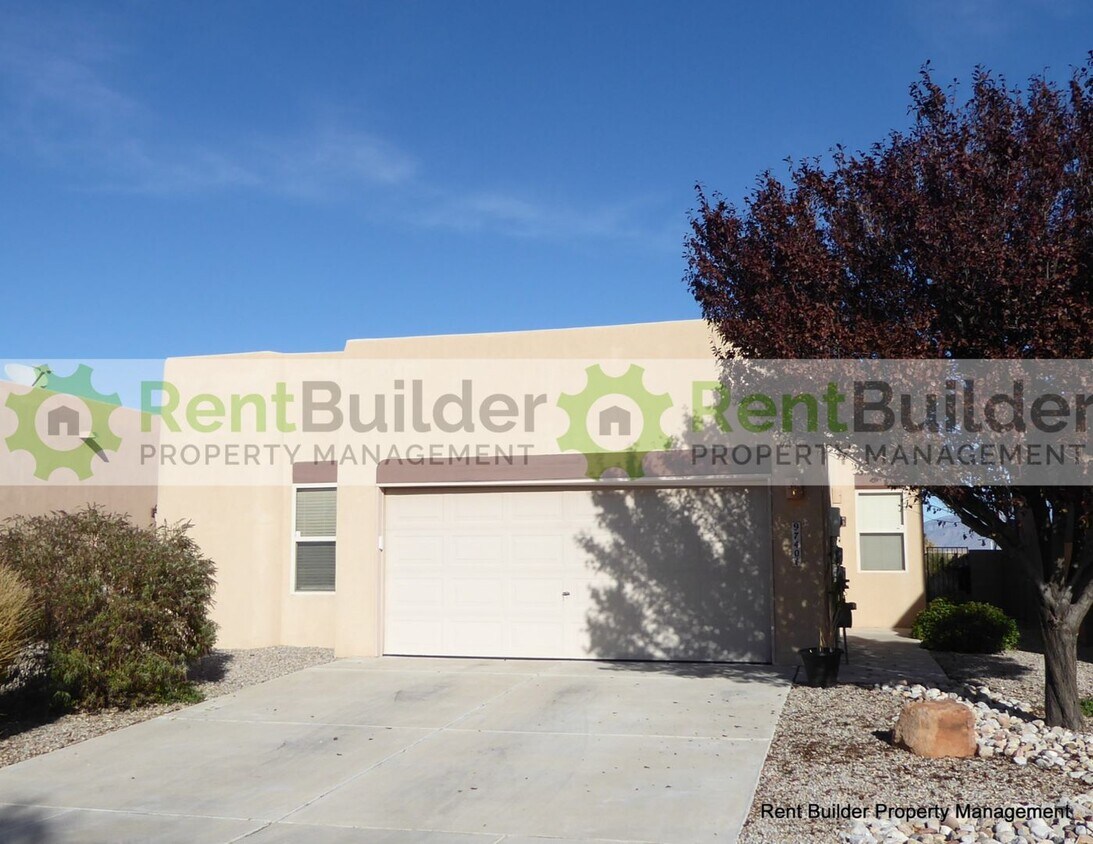 Foto principal - Lease Pending - Please apply at your own d...