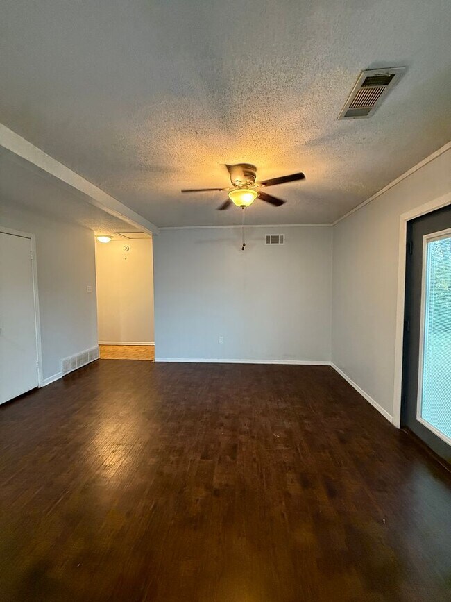 Foto del edificio - 7764 Auburn Cove