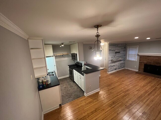 Living Room and Kitchen - 8641 Pineville Matthews Rd