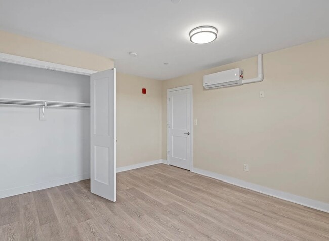 Building Photo - 900 Palmer Rd