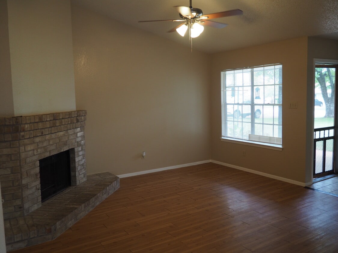 414 Greenlawn Blvd, Round Rock, TX 78664 House Rental in Round Rock