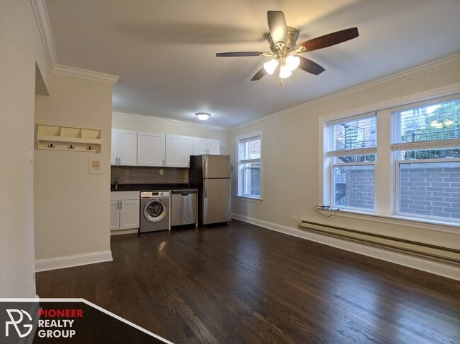 Foto del edificio - 2127 N Dayton St