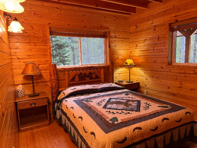 Foto del edificio - 4769 Smokey Bear Ln