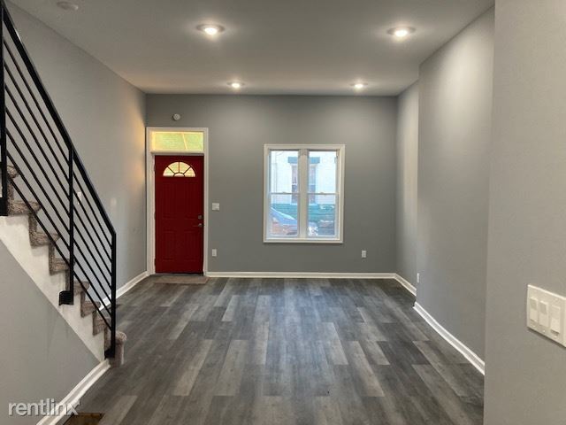 Building Photo - 3 br, 1.5 bath House - 2709 West Montgomer...
