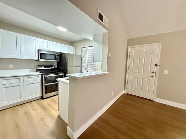 Foto del edificio - 1033 S Hiawassee Rd