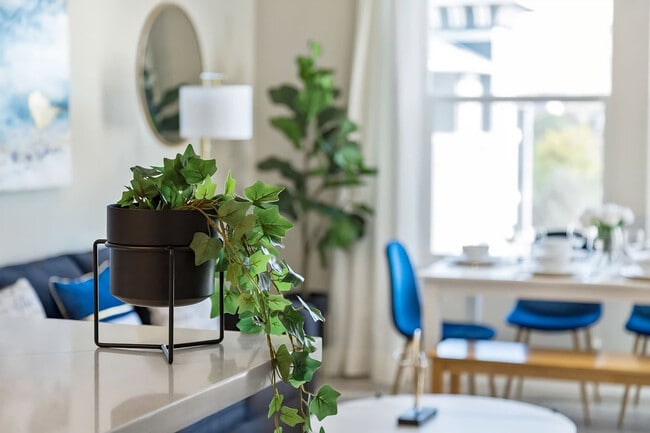 Building Photo - 375 Harbour Cove Dr