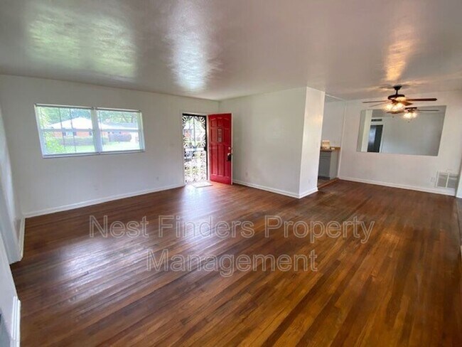 Building Photo - 3757 Coronado Rd