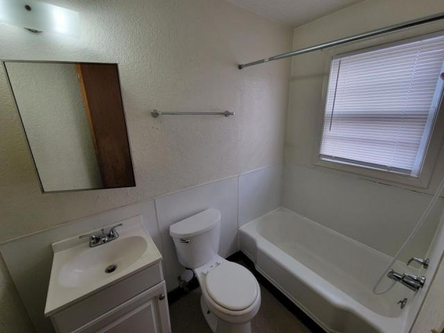 Building Photo - 2 bedroom in Billings MT 59101