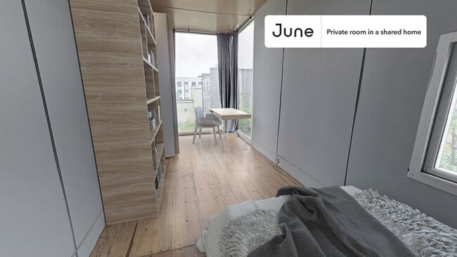 Building Photo - Room in Shared 6 bed/6 bath home