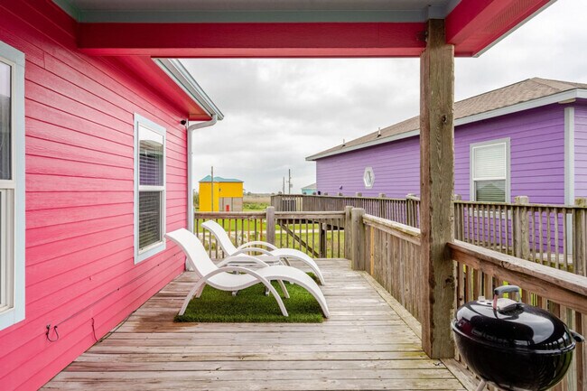 Foto del edificio - 818 Johnson Crawford Cir