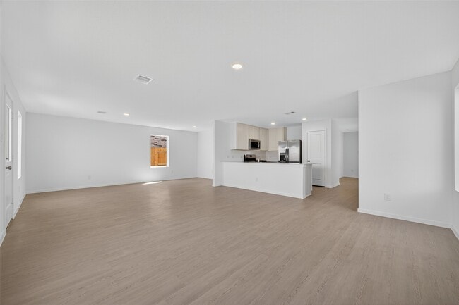 Building Photo - 16722 Spotted Oak Dr