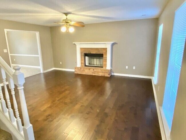 Foto del edificio - Now Available in Southaven! 4- bedroom 2.5...